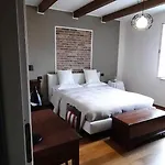 Cà Trifolera - Tripla Con Bagno - In Romantico Cascinale Nei Vigneti Con Cantina 3*