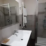 Ca Trifolera - Tripla Con Bagno - In Romantico Cascinale Nei Vigneti Con Cantina 3*