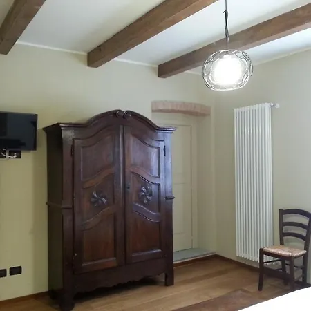 Ca Trifolera - Tripla Con Bagno - In Romantico Cascinale Nei Vigneti Con Cantina