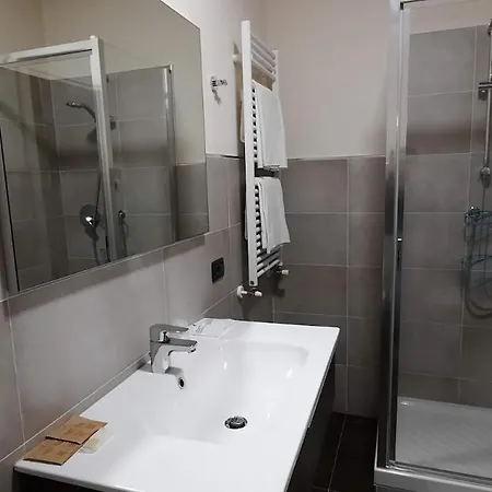 Ca Trifolera - Tripla Con Bagno - In Romantico Cascinale Nei Vigneti Con Cantina 3*