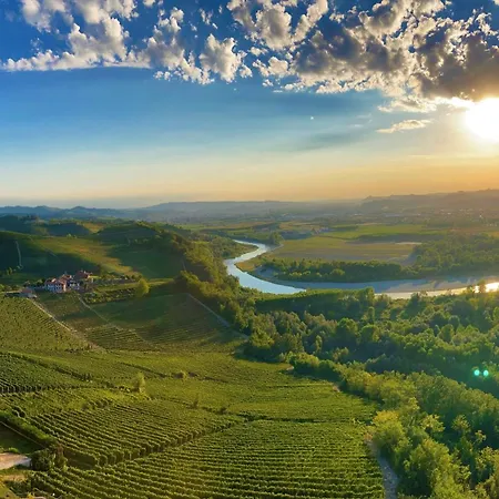 Pensjonat Ca Trifolera - Tripla Con Bagno - In Romantico Cascinale Nei Vigneti Con Cantina 3*