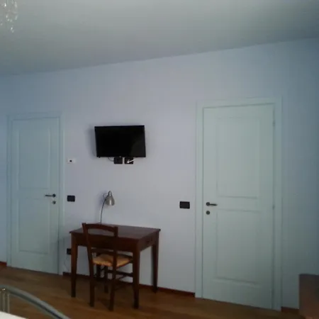 Cà Trifolera - Tripla Con Bagno - In Romantico Cascinale Nei Vigneti Con Cantina Affittacamere Barbaresco