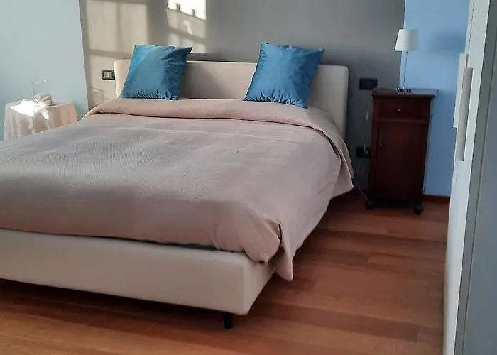 Ca Trifolera - Tripla Con Bagno - In Romantico Cascinale Nei Vigneti Con Cantina 3* Barbaresco