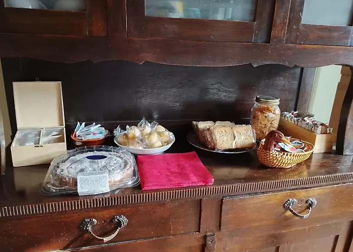 Pensjonat Ca Trifolera - Tripla Con Bagno - In Romantico Cascinale Nei Vigneti Con Cantina 3*