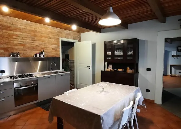 Cà Trifolera - Tripla Con Bagno - In Romantico Cascinale Nei Vigneti Con Cantina Barbaresco
