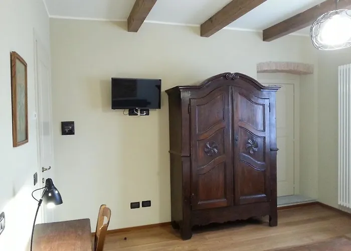 Cà Trifolera - Tripla Con Bagno - In Romantico Cascinale Nei Vigneti Con Cantina 3* Barbaresco